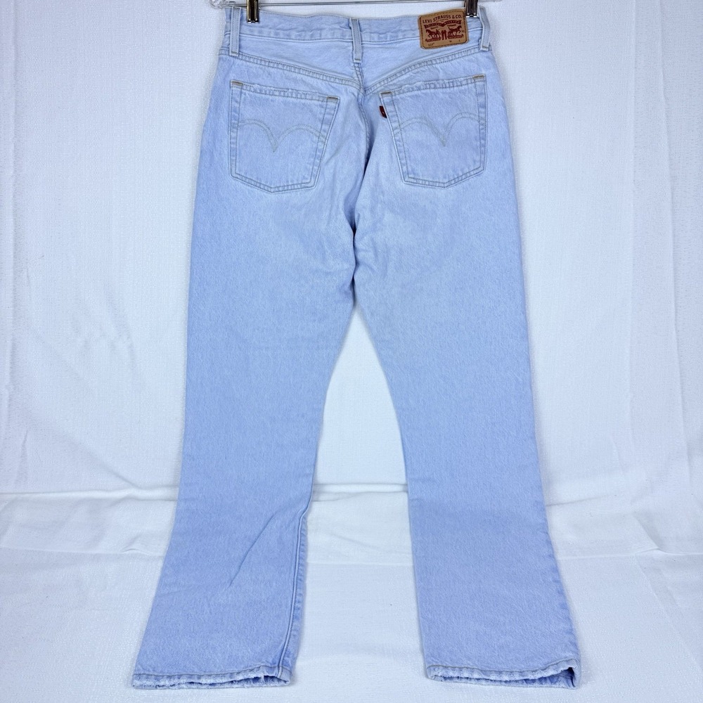 Levi's 501 Button Fly Lightwash Blue Jeans Straight Leg Women's 28x30
